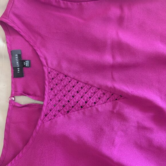 The Limited Keyhole Blouse - Picture 3 of 3